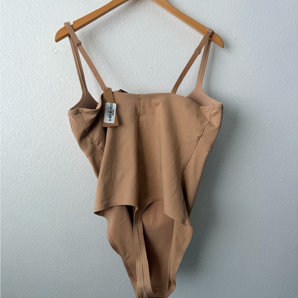 SKIMS Ultimate Thong Bodysuit Clay 2X Shapewear Sculpting Bodysuit NWT - Picture 2 of 4